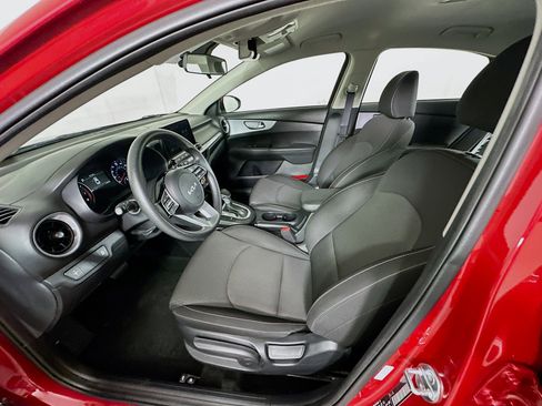 Used 2024 Kia Forte LXS image 13