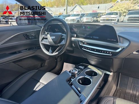 Used 2024 Cadillac Lyriq Sport AWD/4WD image 47