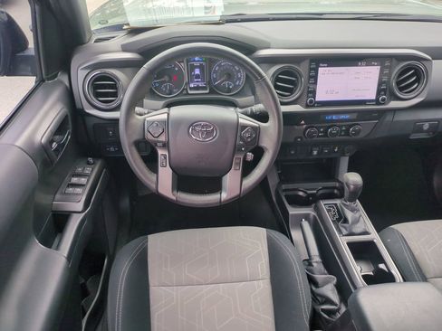 Used 2022 Toyota Tacoma TRD Sport RWD image 17