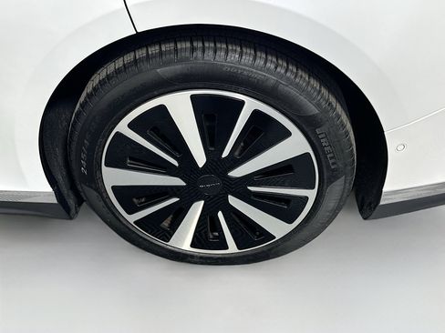 Used 2024 Lucid Air Pure RWD image 11