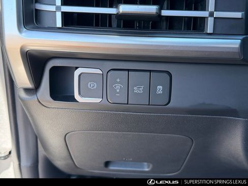 Used 2024 Hyundai Santa Fe SEL image 19