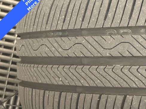 Used 2025 Toyota Prius Plug-In Hybrid image 33