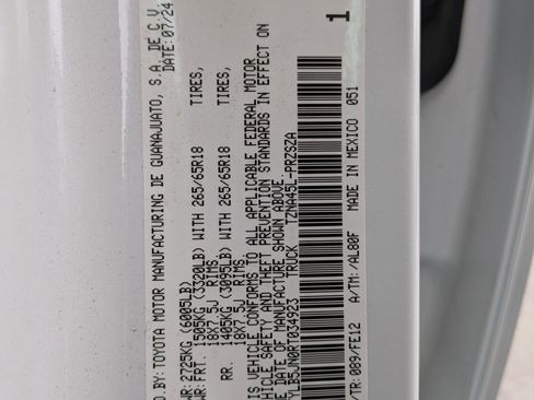 Used 2024 Toyota Tacoma TRD Sport image 23