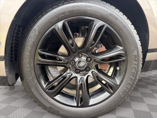 Used 2019 Land Rover Range Rover Velar R-Dynamic SE AWD/4WD image 9