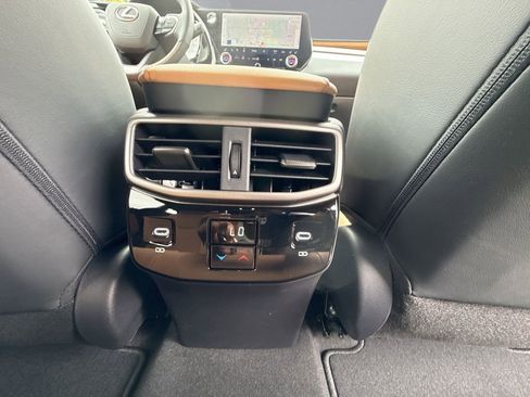 Used 2026 Lexus RX 350 Premium w/ Convenience Package FWD image 18