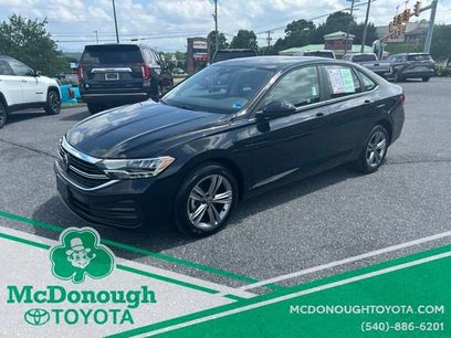 Used 2024 Volkswagen Jetta SE w/ Panoramic Sunroof Package