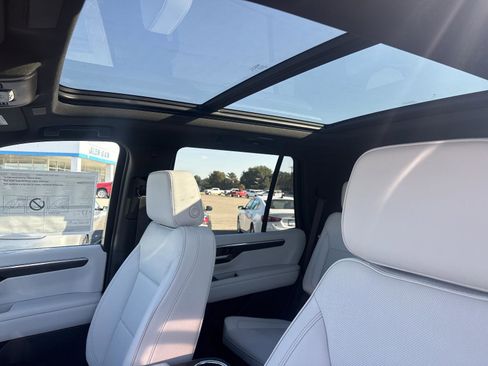 New 2026 Chevrolet Tahoe Premier w/ Sun And Tow Package image 14