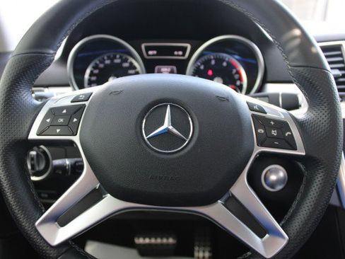 Used 2014 Mercedes-Benz ML 350 2WD w/ Premium 1 Package image 30