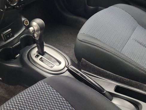 Used 2017 Nissan Versa Note SV FWD image 26