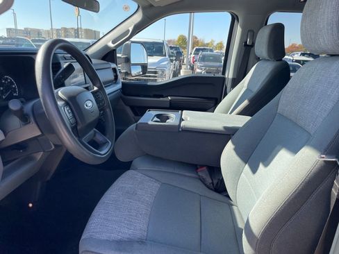 Used 2024 Ford F350 XLT image 10