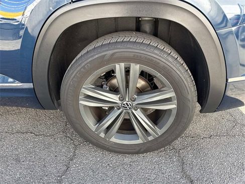 Used 2021 Volkswagen Atlas SE w/ Panoramic Sunroof Package image 7