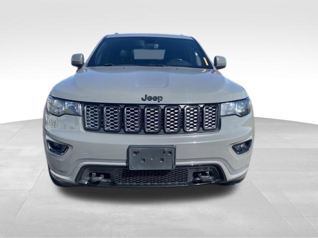 Used 2020 Jeep Grand Cherokee Altitude AWD/4WD image 7