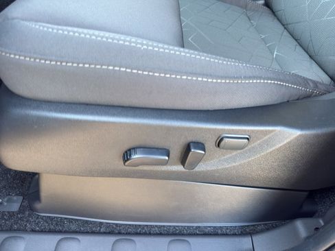 New 2026 Nissan Frontier SV image 15