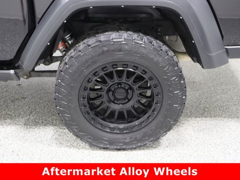 Used 2021 Jeep Gladiator Mojave image 10