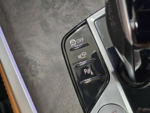 Used 2022 BMW X5 xDrive40i AWD/4WD image 22