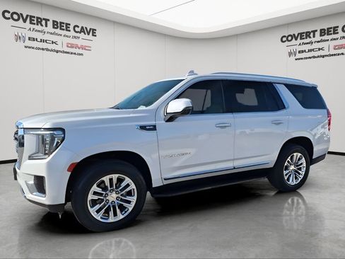 Used 2021 GMC Yukon SLT w/ SLT Premium Package image 4