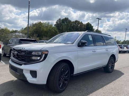 New 2025 Ford Expedition Max Platinum w/ Stealth Appearance Package image 7