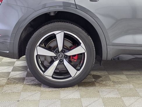 Certified 2024 Audi Q5 2.0T Premium Plus AWD/4WD image 9