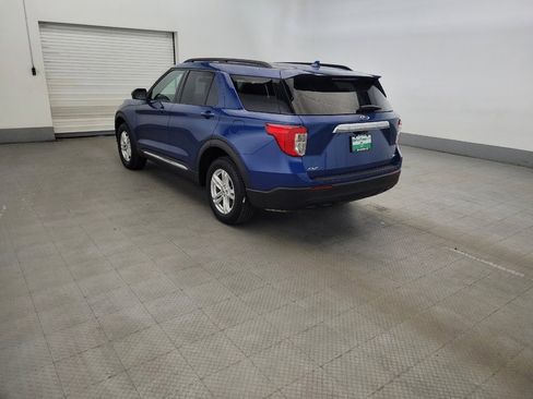 Used 2020 Ford Explorer XLT w/ Comfort Package AWD/4WD image 5