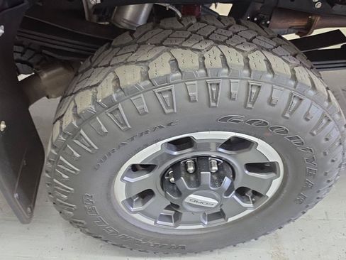 Used 2024 Ford F350 Lariat w/ Lariat Ultimate Package AWD/4WD image 23