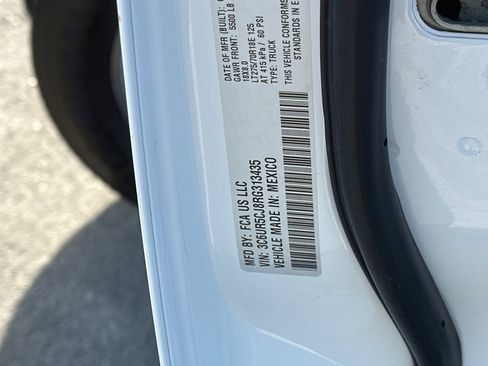 Used 2024 RAM 2500 Tradesman w/ Chrome Appearance Group image 33