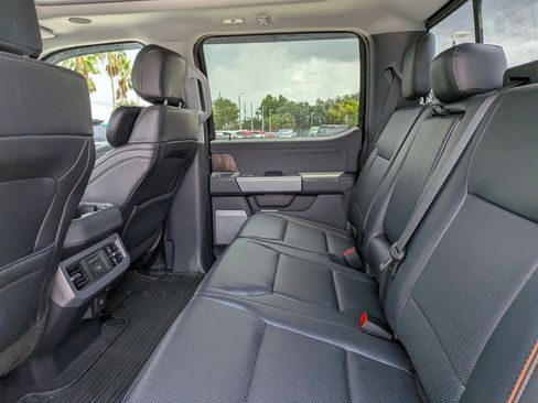 Used 2025 Ford F350 Lariat w/ Lariat Ultimate Package AWD/4WD image 14