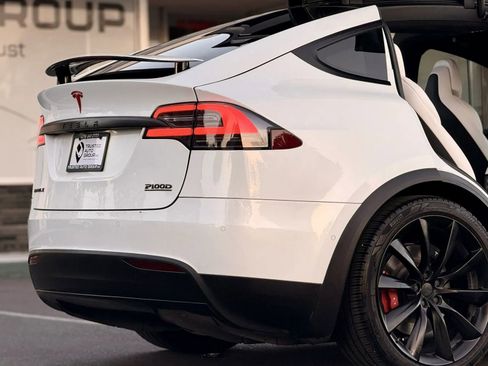 Used 2018 Tesla Model X P100D AWD/4WD image 9