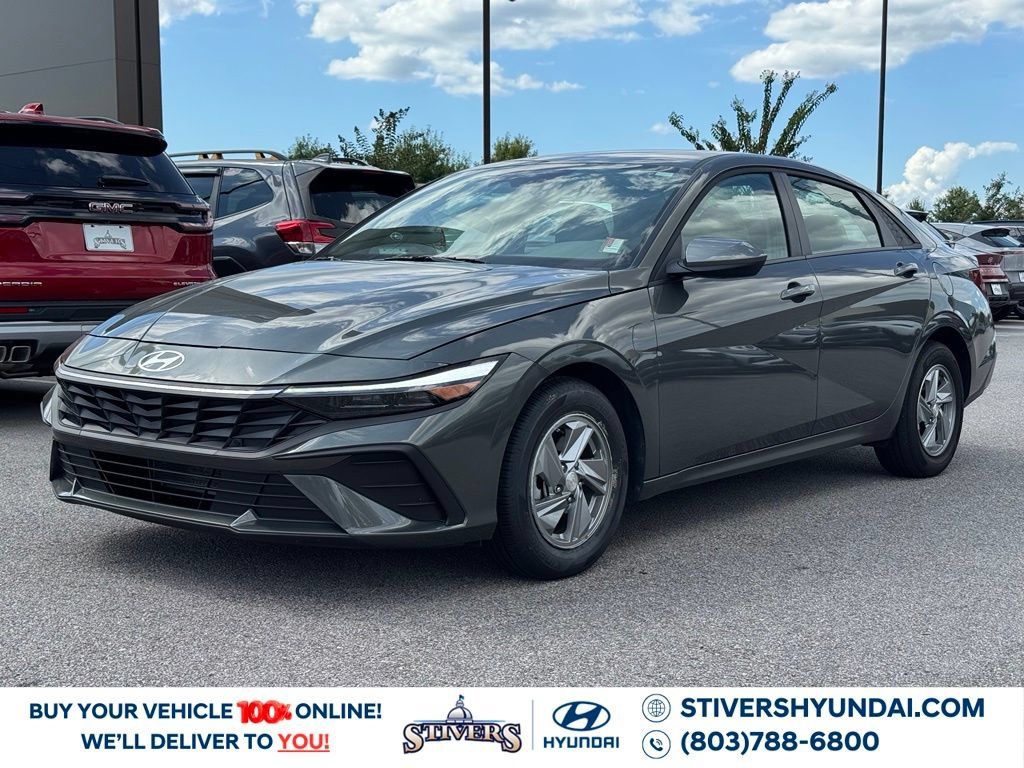 Certified 2026 Hyundai Elantra SE FWD image 7