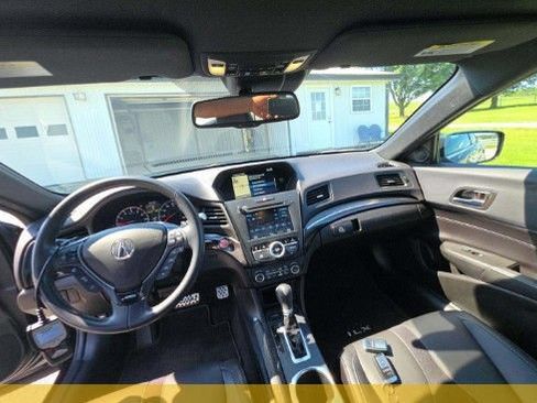Used 2021 Acura ILX FWD image 3