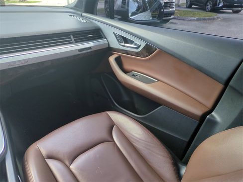 Used 2018 Audi Q7 2.0T Premium Plus image 18
