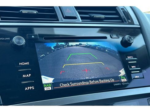 Used 2017 Subaru Outback 3.6R Touring AWD/4WD image 27