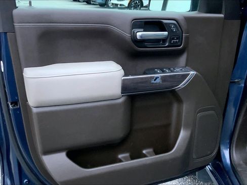 Used 2021 Chevrolet Silverado 1500 LTZ image 41