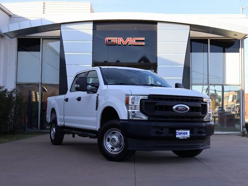 Used 2020 Ford F250 XL w/ Power Equipment Group image 1