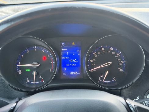 Used 2018 Toyota C-HR XLE image 19