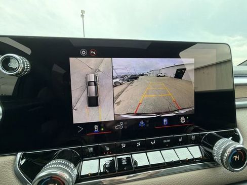 New 2026 GMC Canyon Denali image 15