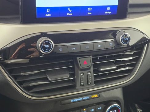 Certified 2021 Ford Escape SE w/ SE Sport Appearance Package AWD/4WD image 28