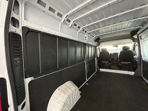 Used 2023 RAM ProMaster 2500 image 18