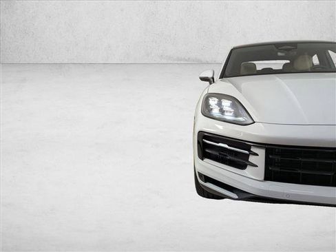 New 2026 Porsche Cayenne Coupe AWD/4WD image 12