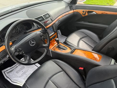 Used 2007 Mercedes-Benz E 350 4MATIC Wagon image 40