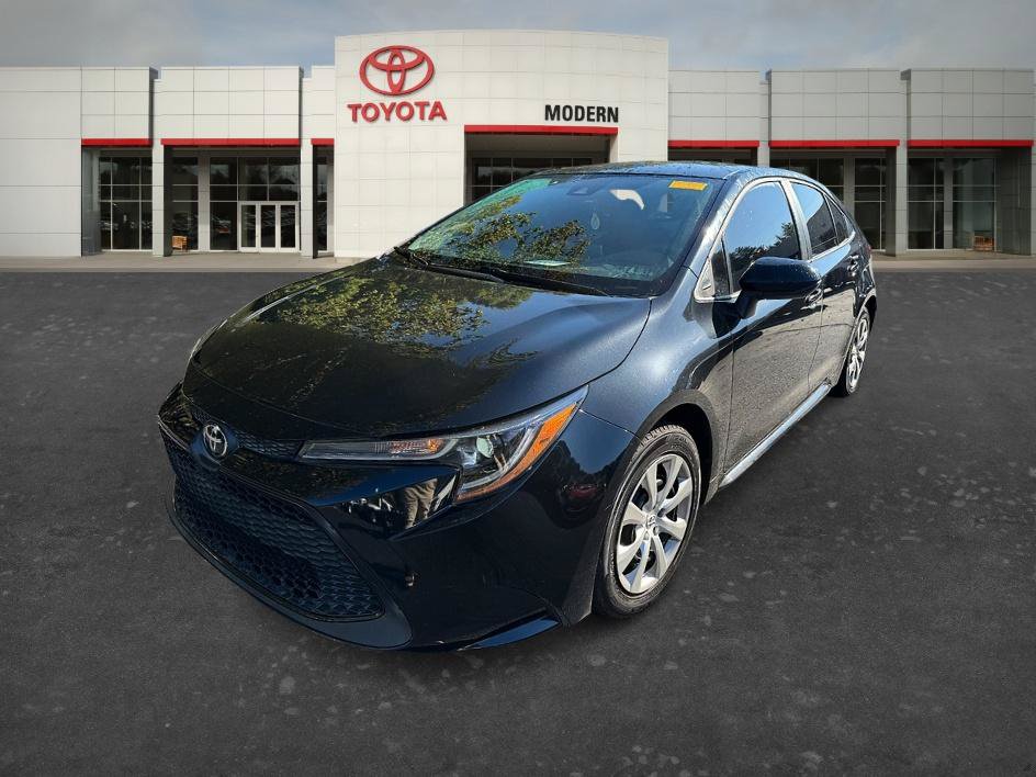 Used 2020 Toyota Corolla LE FWD image 2