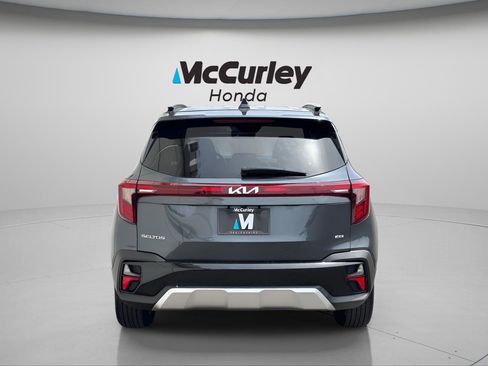 Used 2024 Kia Seltos EX AWD/4WD image 4