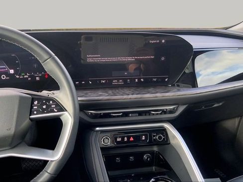 Used 2025 Audi Q5 Premium w/ Convenience Package AWD/4WD image 6