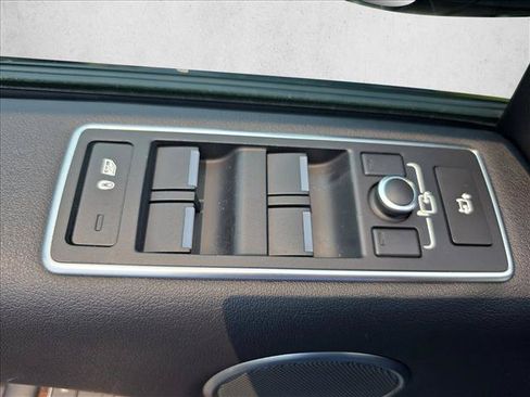 Used 2017 Land Rover Range Rover HSE AWD/4WD image 28