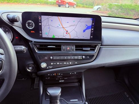 Certified 2022 Lexus ES 350 F Sport image 25