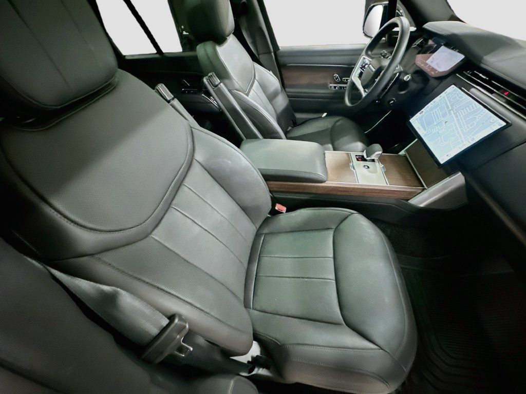 Used 2024 Land Rover Range Rover SE AWD/4WD image 29