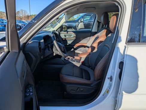 Certified 2024 Ford Bronco Sport Outer Banks w/ Tech Package image 13