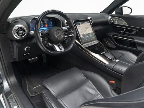 Used 2022 Mercedes-Benz SL 63 AMG SL 63 AMGﾮ w/ Driver Assistance Package image 11