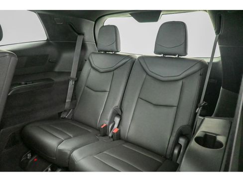 Used 2025 Cadillac XT6 Luxury image 22