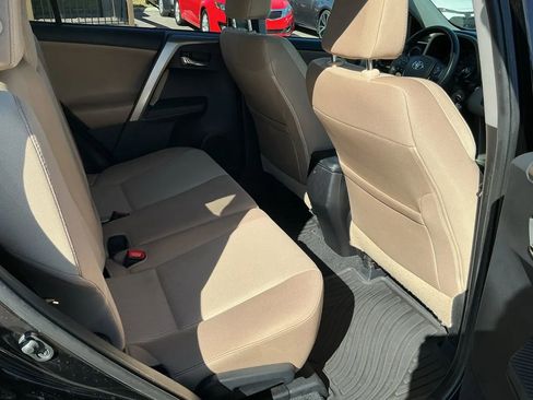 Used 2014 Toyota RAV4 XLE image 18