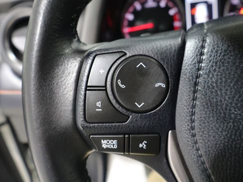 Used 2018 Toyota RAV4 SE w/ Power Extra Value Package image 30